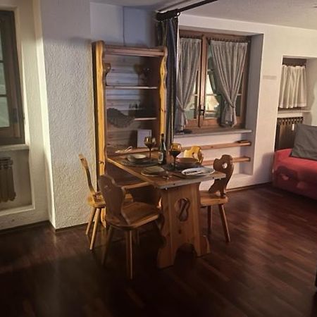 クールマイユールPerla Di Montagnaアパートメント エクステリア 写真